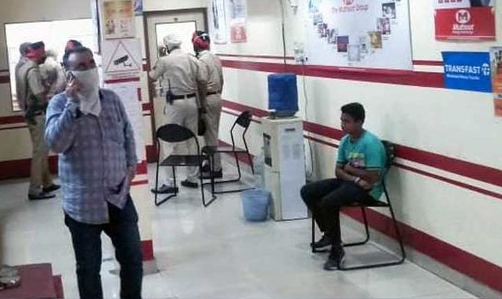 मुथूट फाइनांस कंपनी के दुगरी दफ्तर में घुसे 6 हथियारबंद लुटेरों ने चलाई 10 गोलियां