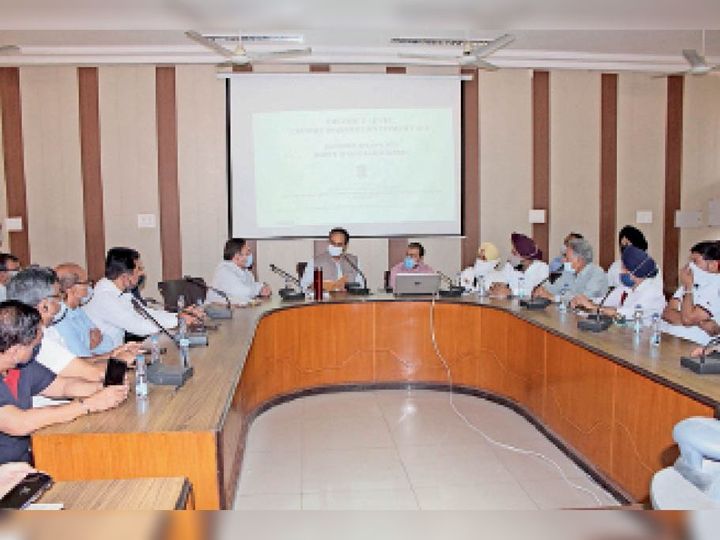 जिले को निर्यात केंद्र में बदलने की योजना लागू होने के बाद इंडस्ट्री को मिलेगा बढ़ावा : डीसी