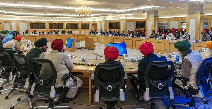 सरकार से पहले दौर की बातचीत बेनतीजा