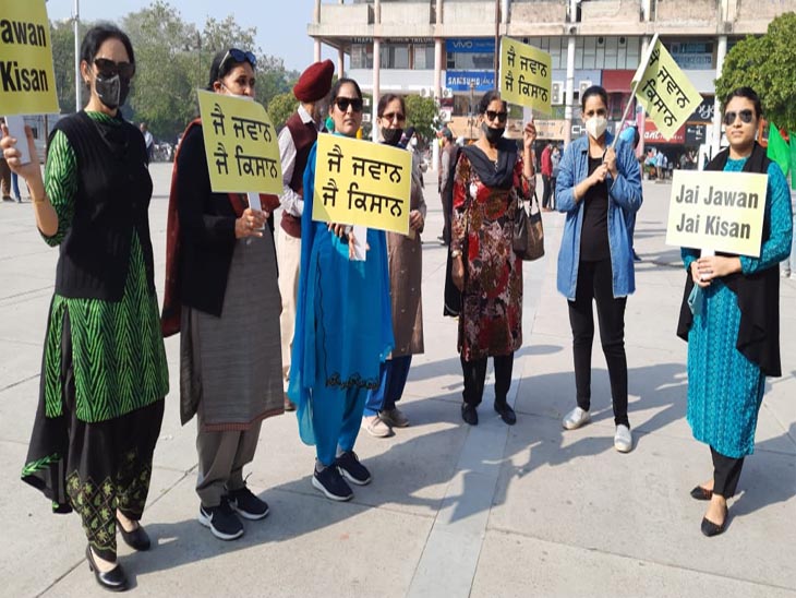 चंडीगढ़ में किसानों को शिक्षित महिलाओं का समर्थन