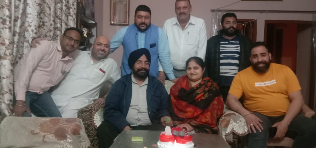 हरपाल सिंह चीना की 31वी सालगिरह केक काट मनाई : अतुल कपूर