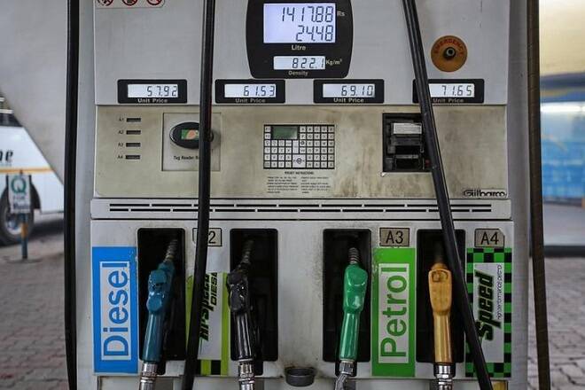 लगातार 5वें दिन पेट्रोल के रेट बढ़े : 44 दिन में 17 बार महंगा हुआ पेट्रोल-डीजल