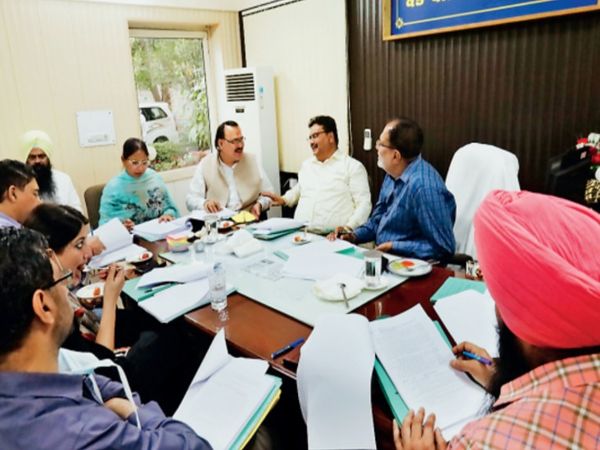 एफएंडसीसी मीटिंग : 177 में से 100 प्रस्ताव पास