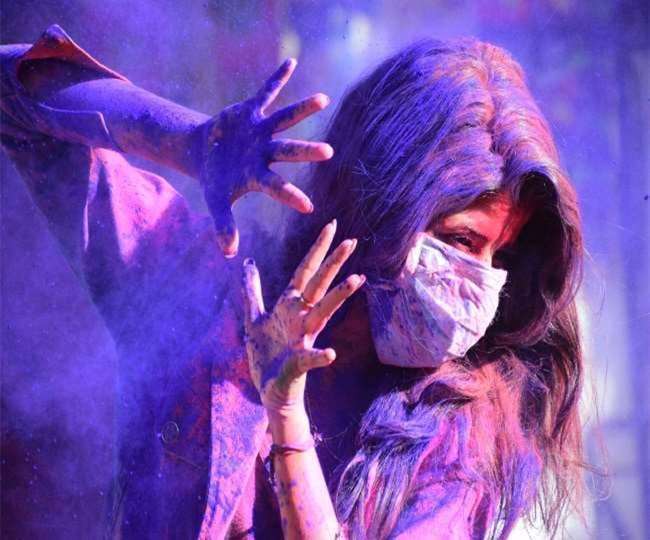 होली त्योहार 2021 : एहतियात के साथ मनाएं रंगों का त्योहार