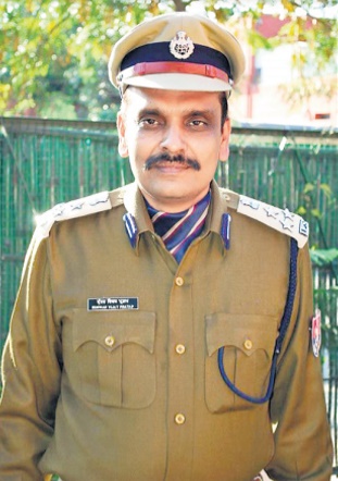 पूर्व डीजीपी, आईजी समेत कई पुलिस अफसरों के खिलाफ दर्ज एफआईआर रद्द