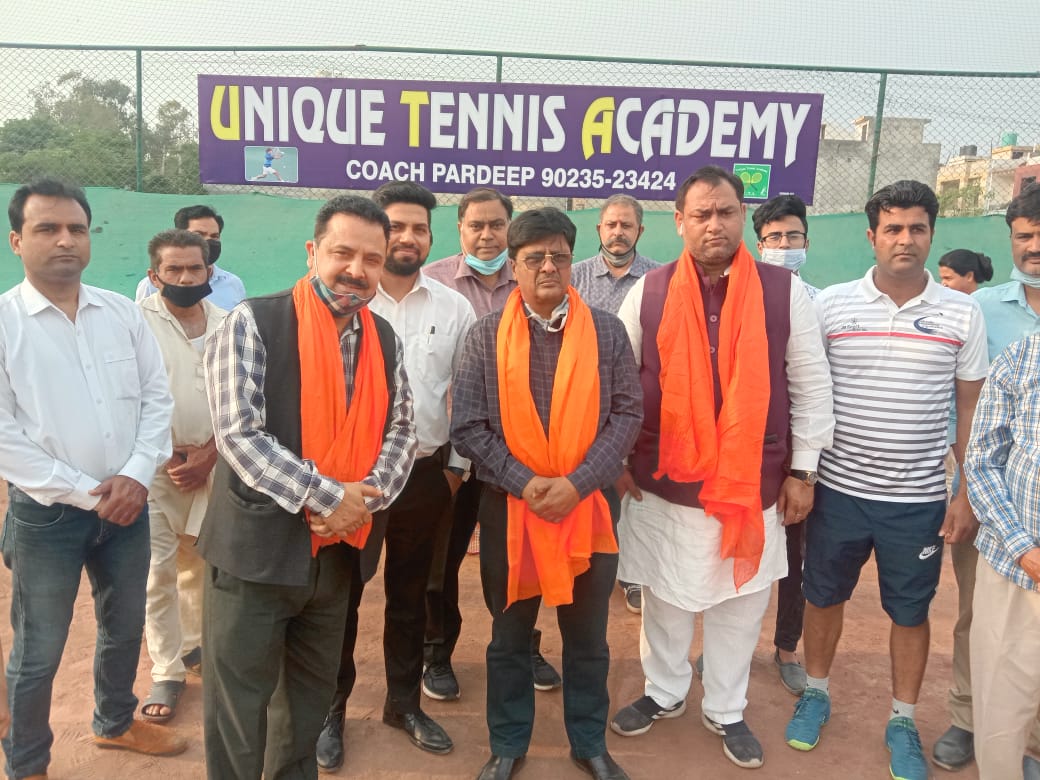 भाजपा स्थापना दिवस पर बच्चो को खेलो की तरफ रुझान के लिए किया प्रेरित : राकेश भाटिया