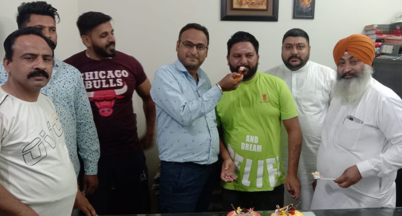 ब्रदर सेवा दल एवं गुरमीत सिंह बिंदरा द्वारा सुरजीत सिंह डीप्टी का मनाया जन्मदिन : टोनी बक्शी