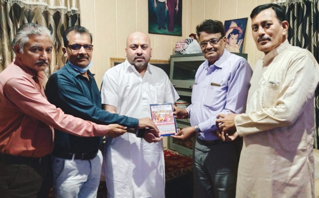 राम नवमी के उपलक्ष में निकलने वाली 18 शोभायात्रा का शिवसेना शिरोमणि के राष्ट्रीय अध्यक्ष को दिया निमंत्रण