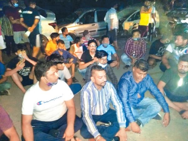 जनाब साड्डे इलाके अजित नगर च चिट्टा विकदा है, तां पुलस सुनवाई नहीं करदी : रोहित सिक्का