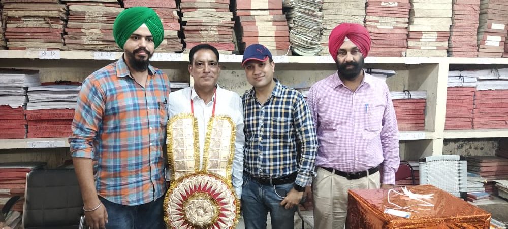 प्रवीण लुथरा को पीएसपीसीएल की तरफ से रिटायरमेंट पार्टी दे किया विदा