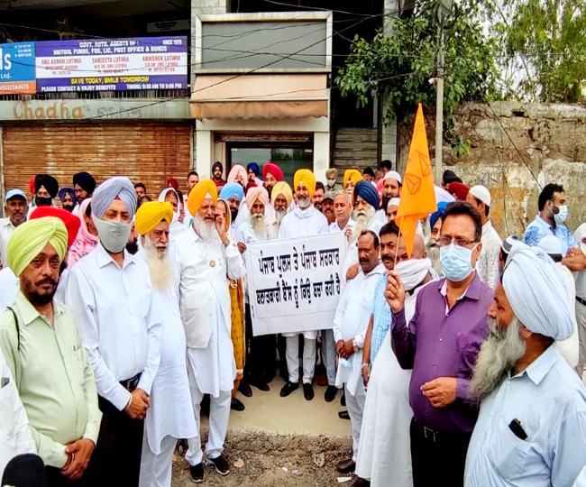 37 दिन के बाद लोक इंसाफ पार्टी के प्रमुख और एमएलए बैंस पर दुष्कर्म का पर्चा