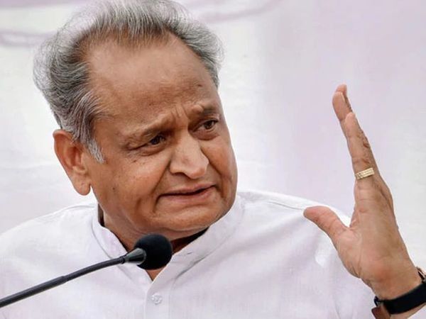 गहलोत बोले- चुनाव पास आते ही सीबीआई एक्शन में