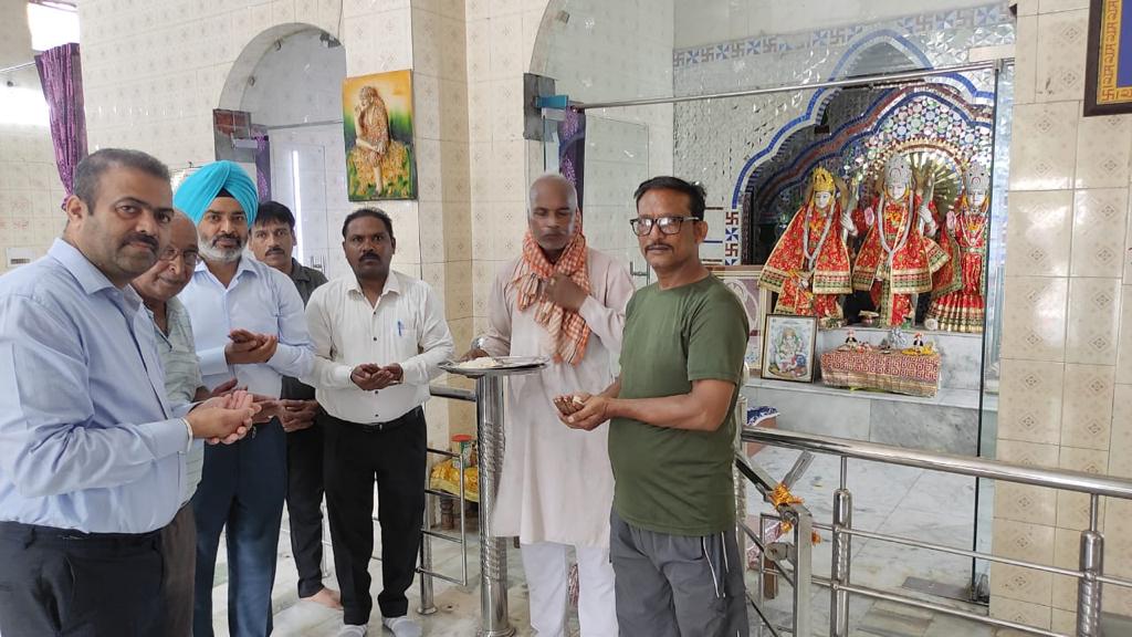 ਸਰਬੱਤ ਦੇ ਭਲੇ ਤੇ ਤੰਦਰੁਸਤੀ ਦੀ ਪ੍ਰਾਰਥਨਾ ਕਰਦਿਆਂ ਭੰਡਾਰੇ ਦਾ ਕੀਤਾ ਆਯੋਜਨ