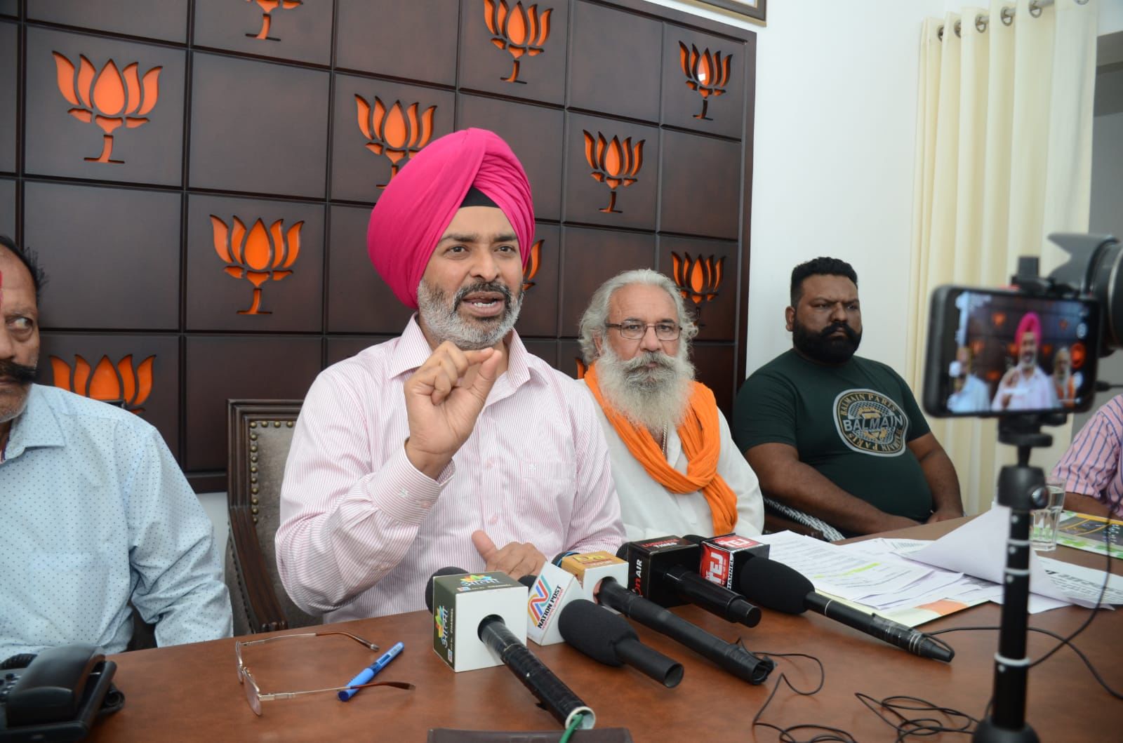 KIPPS MARKET AND MALHAR ROAD PROBLEMS SHOULD BE ADDRESSED IMMEDIATELY: ADV. BIKRAM SIDHU