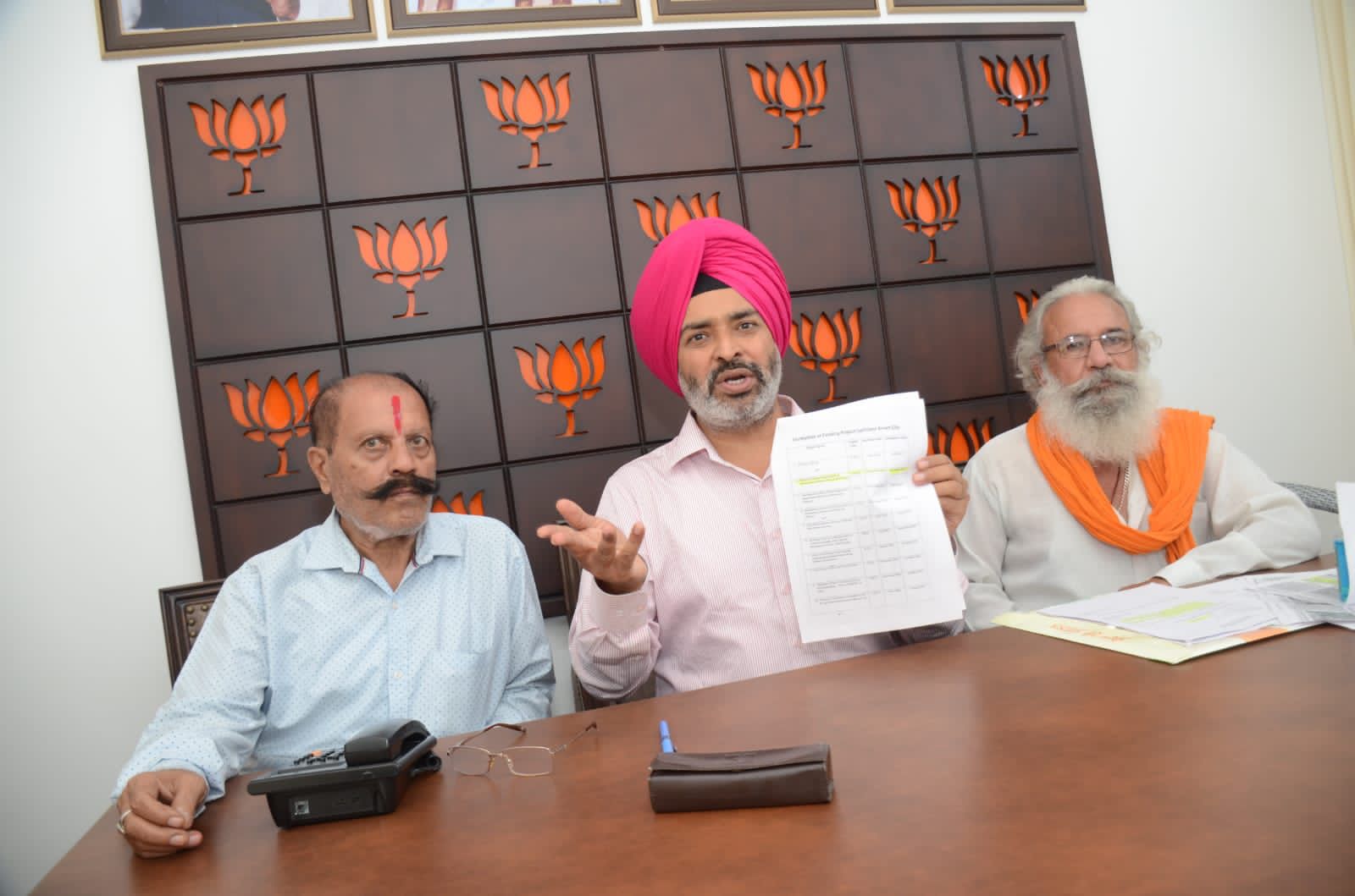 ਮਲਹਾਰ ਰੋਡ ਤੇ ਕਿਪਸ ਮਾਰਕੀਟ ਦੇ ਵਿਕਾਸ ਕਾਰਜਾਂ ਵਿੱਚ ਹੋਇਆ ਵੱਡਾ ਭ੍ਰਿਸ਼ਟਾਚਾਰ , ਸੀ ਬੀ ਆਈ ਕਰੇ ਜਾਂਚ : ਐਡਵੋਕੇਟ ਬਿਕਰਮ ਸਿੰਘ ਸਿੱਧੂ