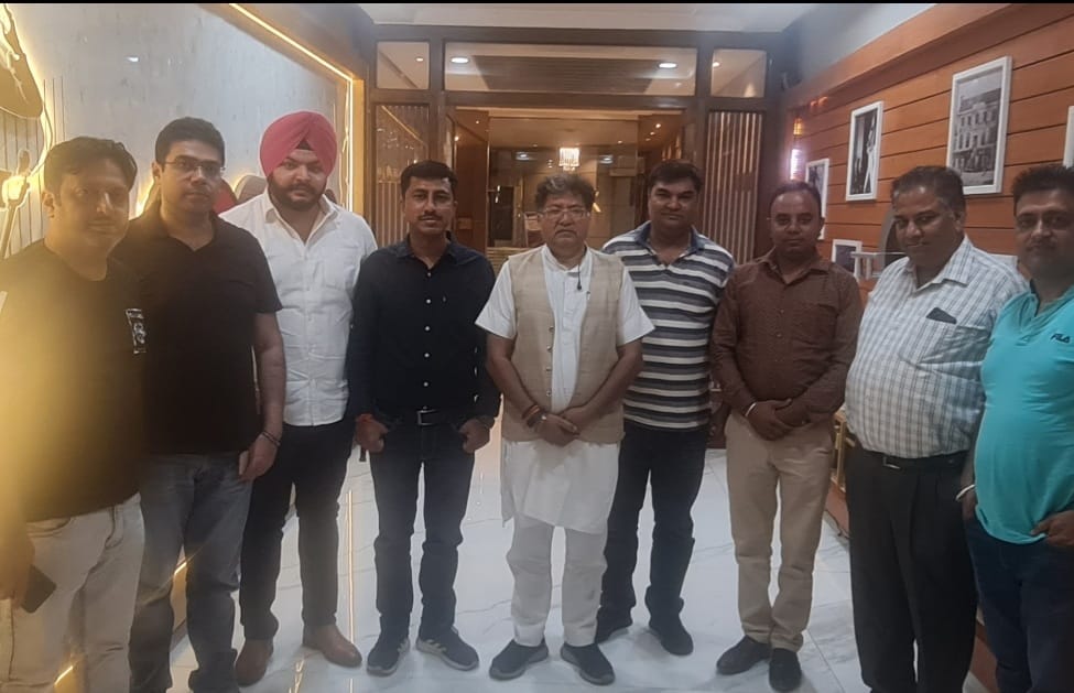 गरीब जनता को गली सड़ी गेहूं बांट उनके स्वास्थ्य के साथ खिलवाड़ करने वालो पर हो कड़ी कारवाई : हरकेश मित्तल