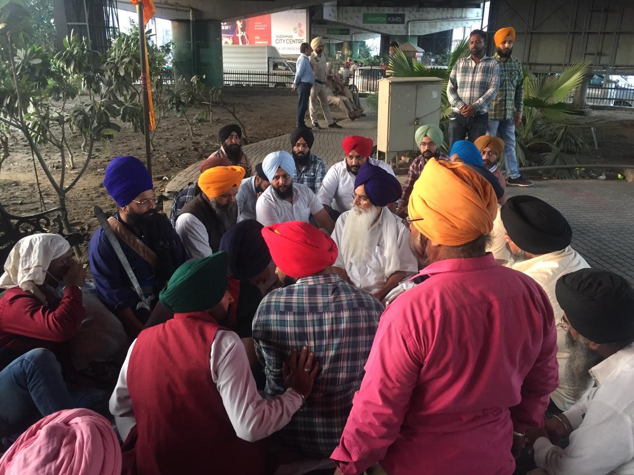 विहिप नेता अनिल अरोड़ा की गिरफ्तारी को लेकर सिख संघठनो का समराला चौक में धरना जारी : गुरदीप सिंह गोशा