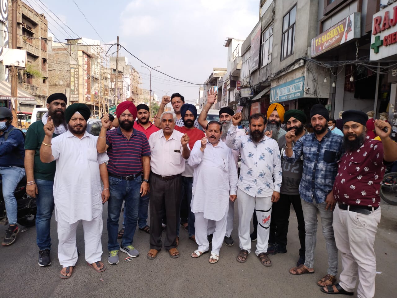 चन्नी सरकार प्रोफेशनल टैक्स वापस लेकर व्यापारियों को दे राहत : सुनील मेहरा