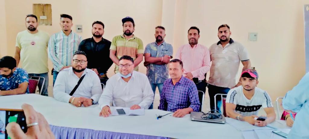 भगवान वाल्मीकि  जी के प्रगटोसव के उपलक्ष में निशुल्क वैक्सीनेशन कैम्प का किया आयोजित : आशीष अरमान गौतम