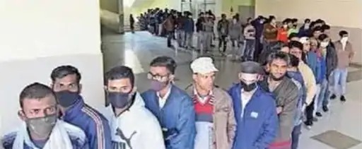 एनएचएम्, नर्सिंग स्टाफ और लैब टेक्नीशियन की स्ट्राइक से लोग परेशान