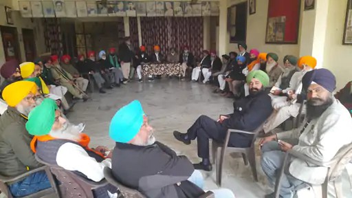 पंजाब में किसान सगंठनों की मीटिंग शुरू :