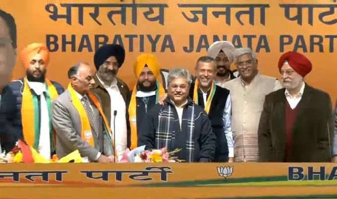 यूथ अकाली दल के जिला प्रधान गुरदीप गोशा इस्तीफा दे भाजपा में हुए शामिल