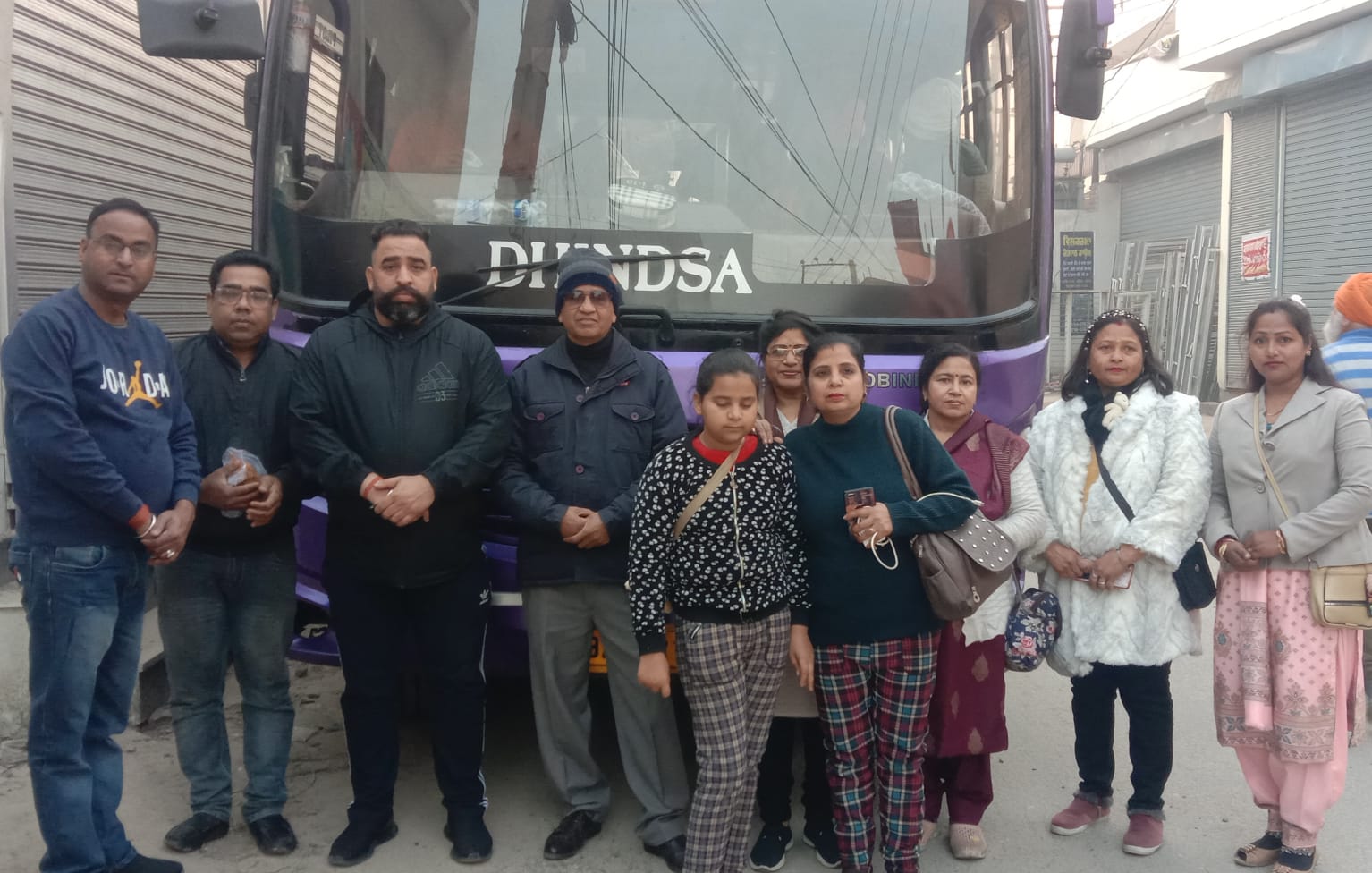 30वी मासिक बस यात्रा माँ छिन्मस्तिका दर्शन के लिए रवाना : हर्ष बाहरी/टोनी बक्शी