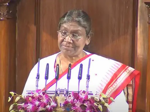 संसद का बजट सत्र : राष्ट्रपति मुर्मू ने कहा- देश में बिना डरे फैसले लेने वाली सरकार