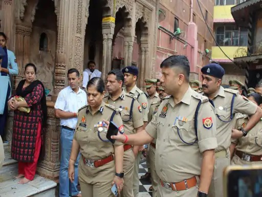 एडीजी आगरा ने किया मथुरा का दौरा :