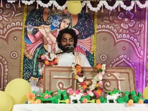 नंद घर आनंद भयो :