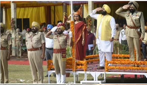 77वे स्वंतत्रता दिवस की धूम में सरोबर पूरा देश :