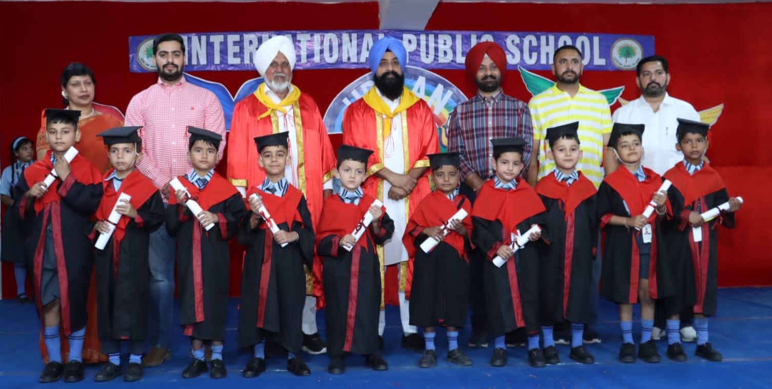 आईपीएस स्कूल में मनाया गया ग्रेजुएशन दिवस : बलजिंद्र संधू